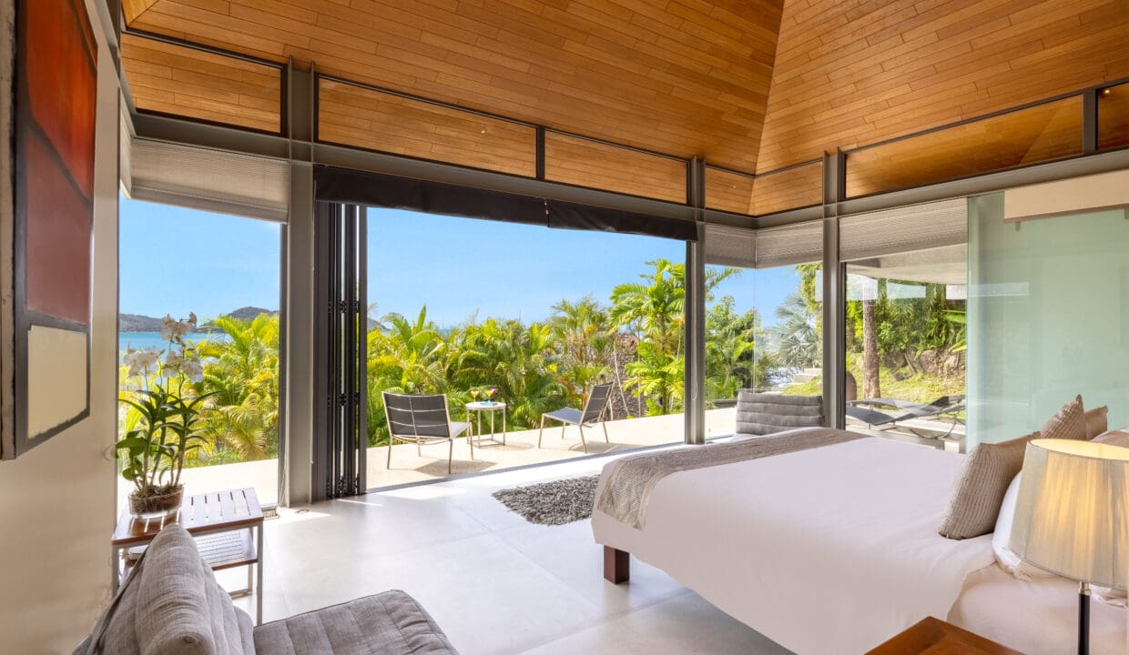41 Villa Benyasiri - Master Bedroom
