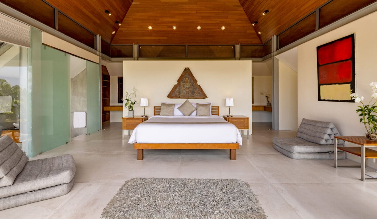 44 Villa Benyasiri - Master Bedroom