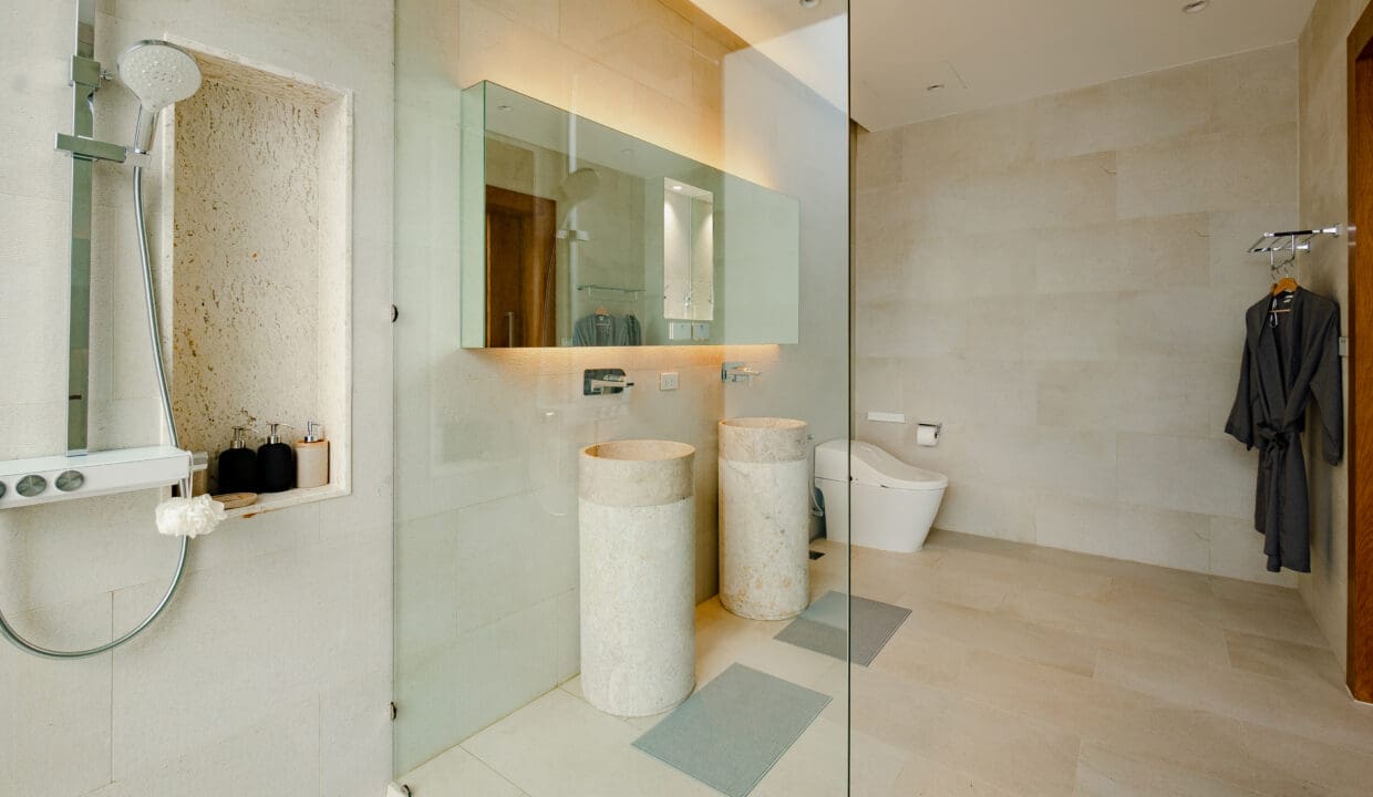 Bathroom1-3