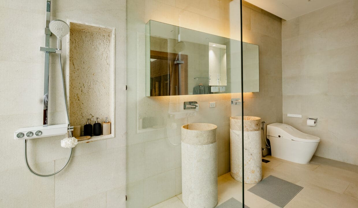 Bathroom1-4