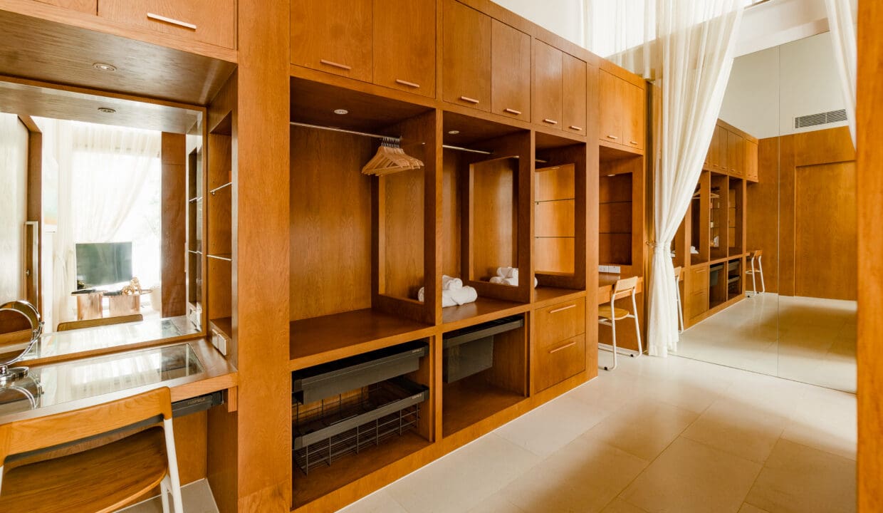 Bedroom1-7